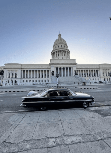 Havana Private Classic Car Tour