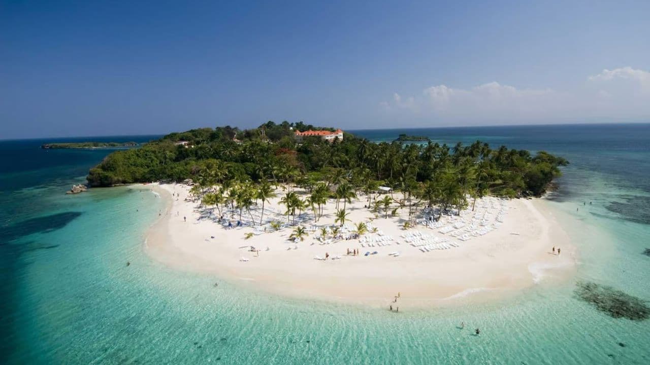 Santo Domingo: Samana, El Limon Waterfall and Cayo Levantado