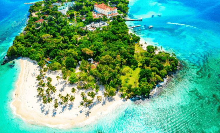  Haitises + Cayo Levantado ( Bacardi Island )
