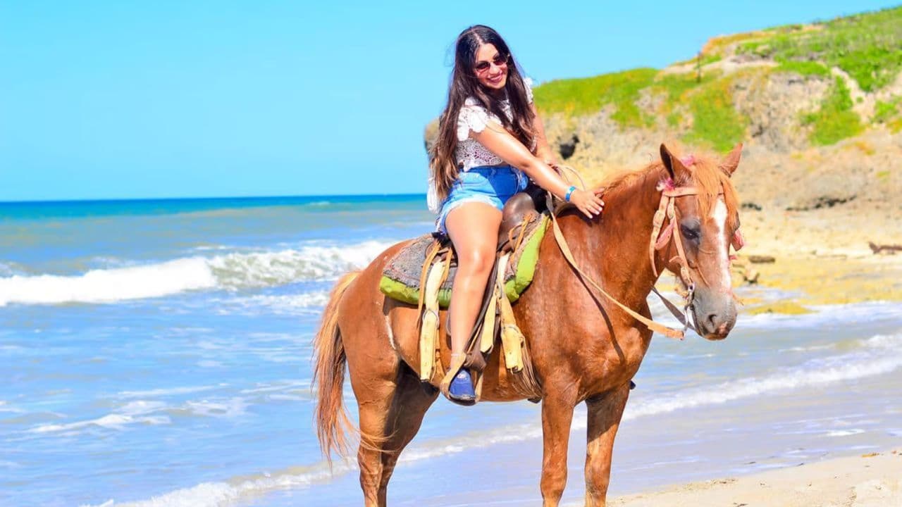 HORSEBACK RIDING BEACH MACAO PUNTA CANA WITH PICKUP HOTEL