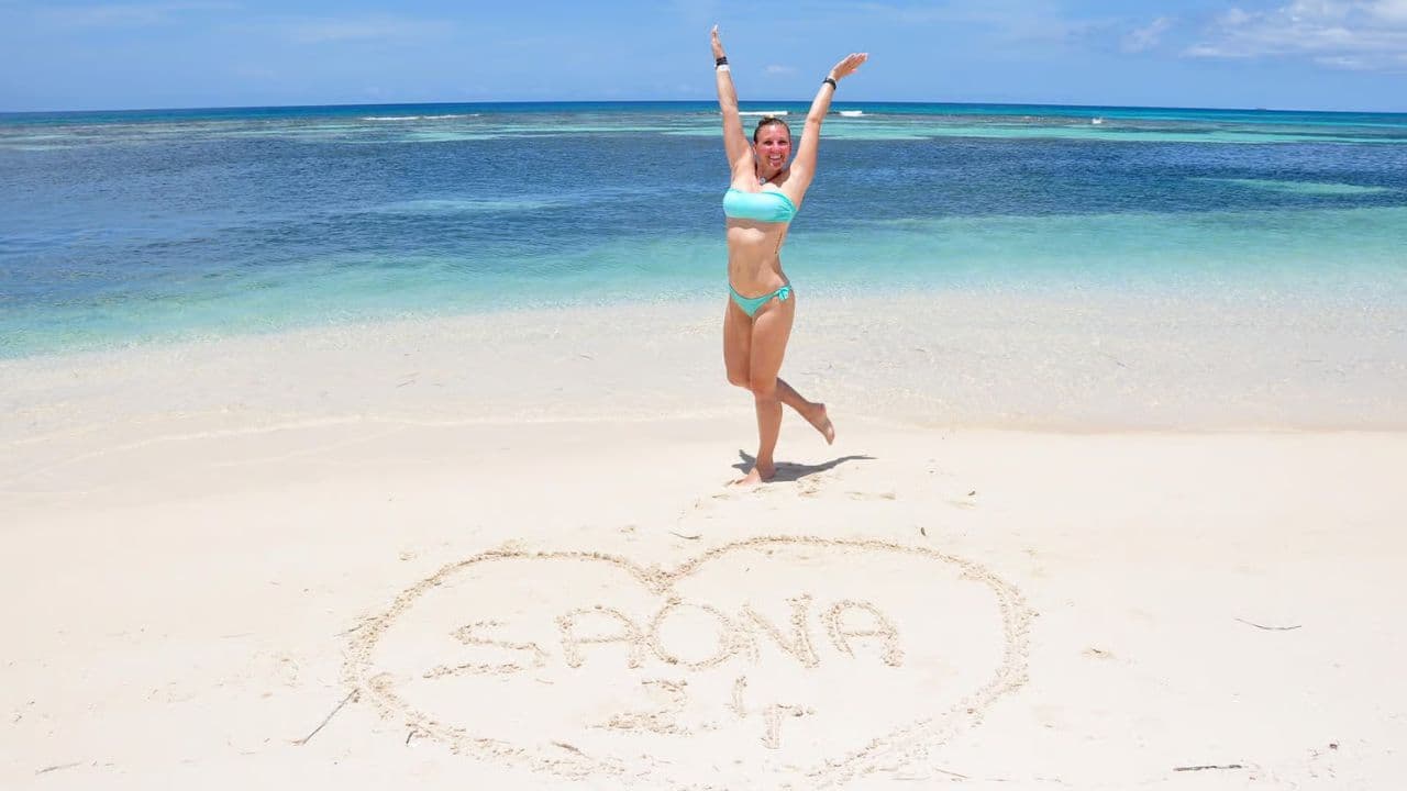 Saona Island Snorkeling, Catamaran and Lunch on the Beach