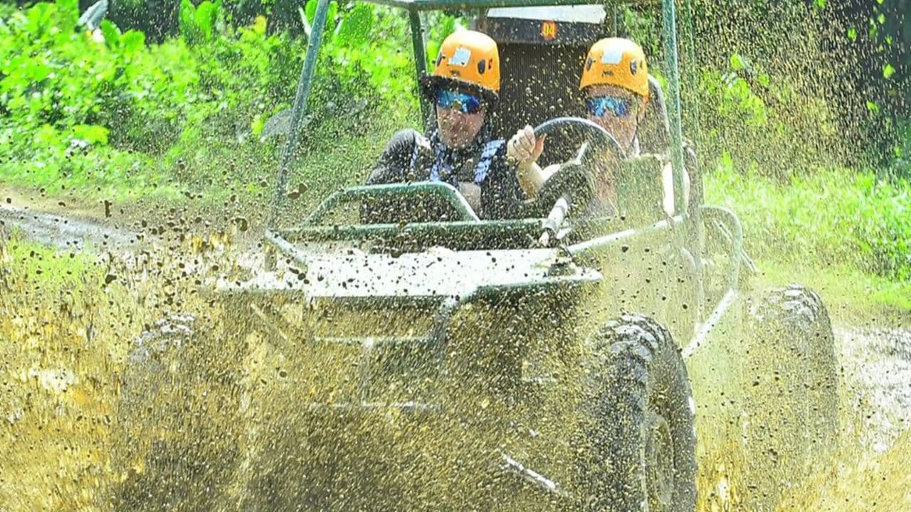 Punta Cana: Tour in buggy half-day and beach cenote