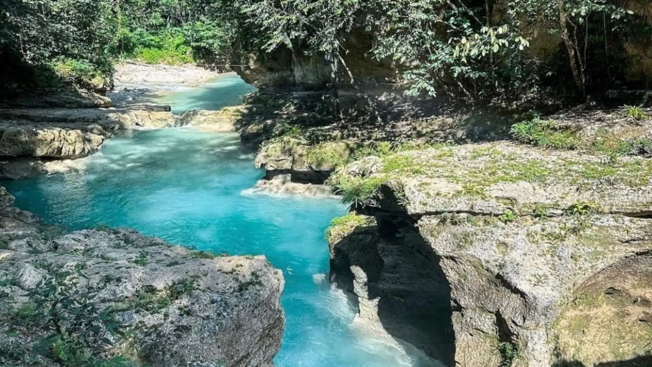 Santo Domingo: Hiking the Rio Partido Paradise