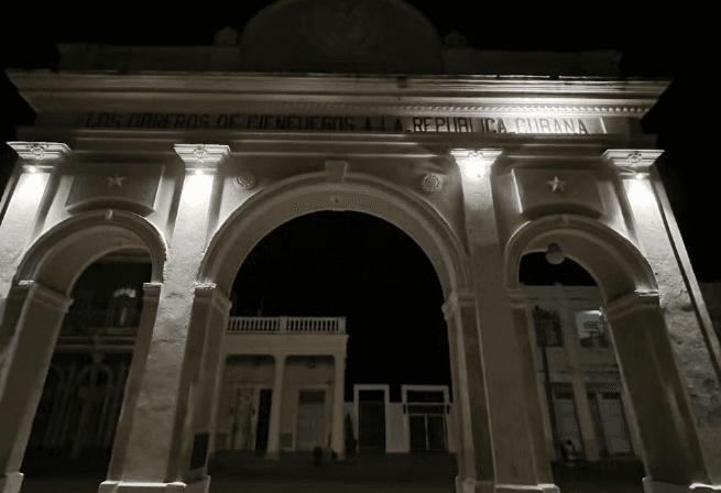 Free Walking Tour of Cienfuegos