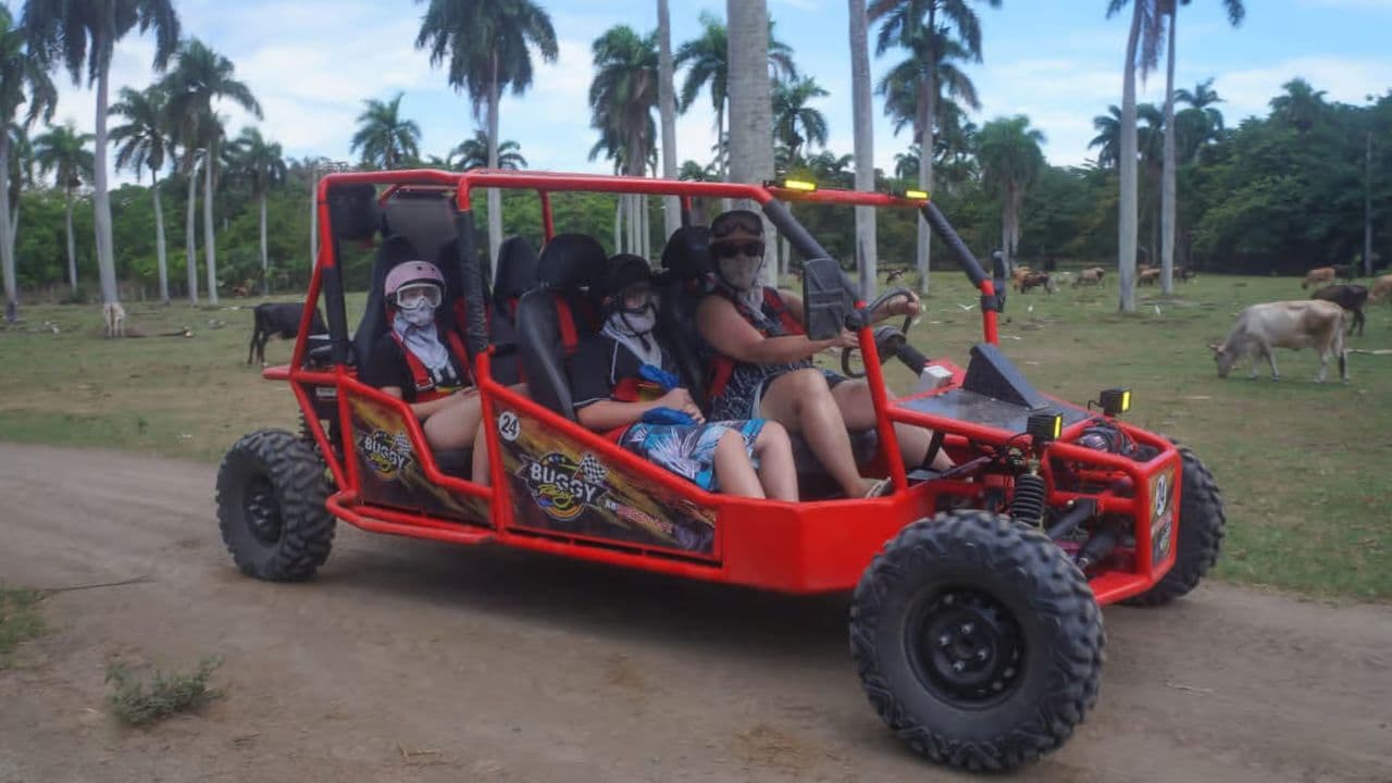 Amber Cove - Taino Bay 4 Seaters Super Buggy Tour
