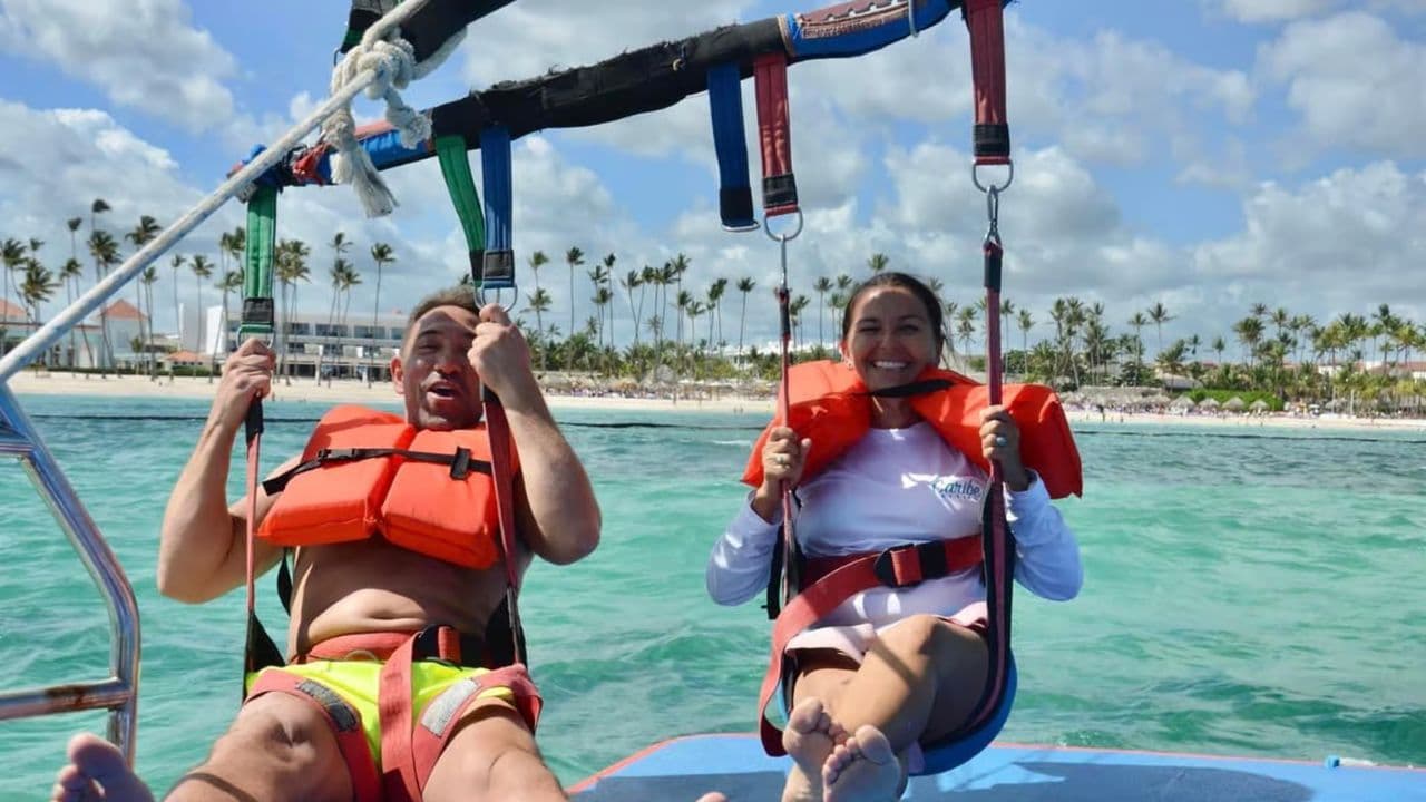 Punta Cana: Parasailing Experience with Pickup Include