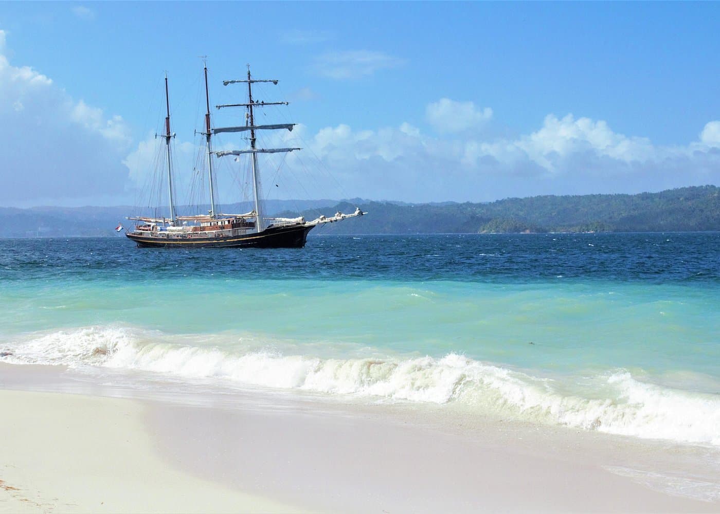 Parque Nacional Los Haitises e isla de Cayo Levantado con guías locales