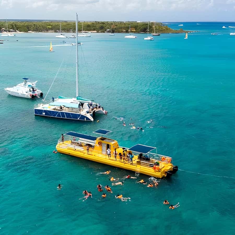 Experience the Exciting Caribbean Underwater World