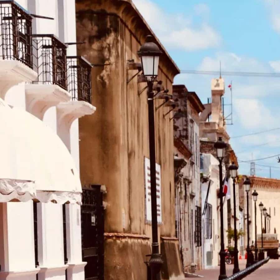 Punta Cana: Santo Domingo Day Trip with Buffet Lunch