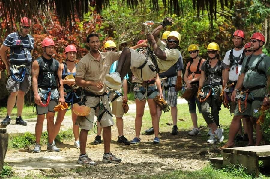 Punta Cana: Zip-Lining 12 Cables