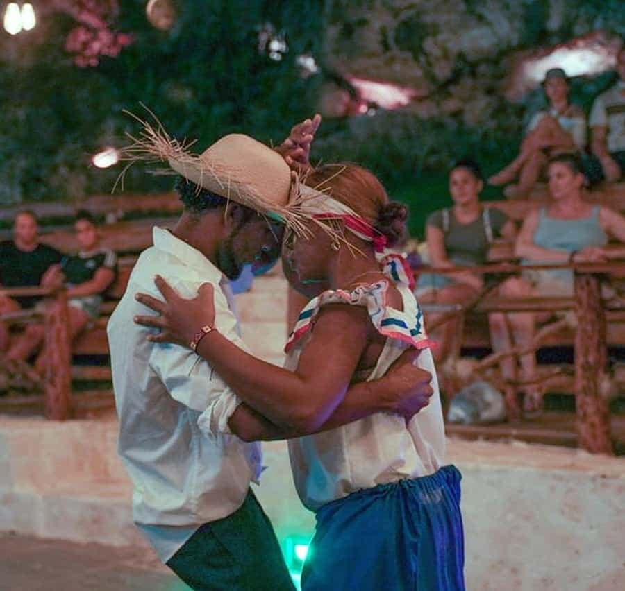 Punta Cana: Buggy Tour with Cenote Swim and Dinner