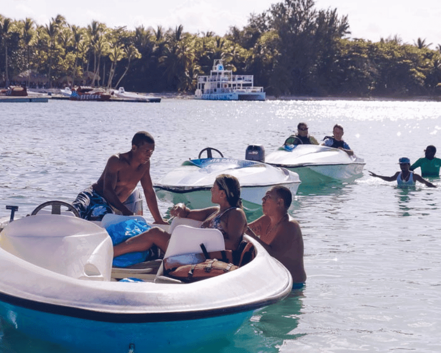 Guided Speedboat Experience on the Coast: Punta Cana