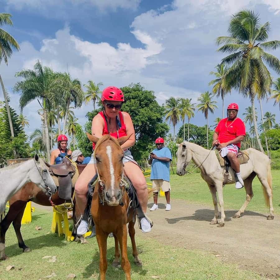 Full-Day tour in Miches : Horseback Riding + ATV Off-Road