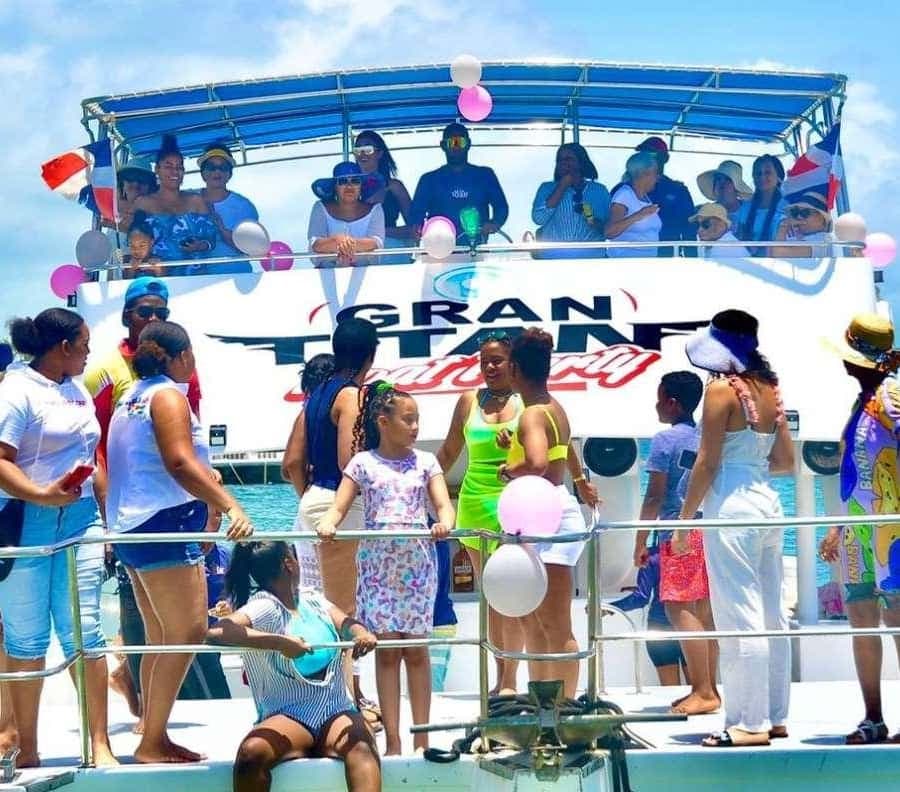 Party Boat in Punta Cana with Drinks Included