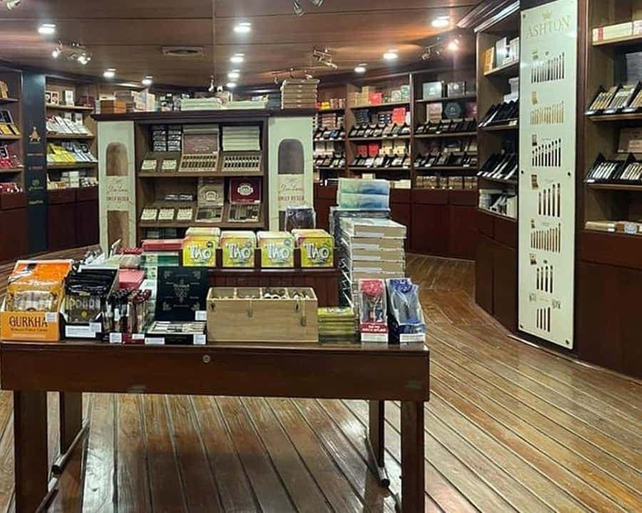 Punta Cana: Don Lucas Cigar Factory & Rum Tour with Pickup