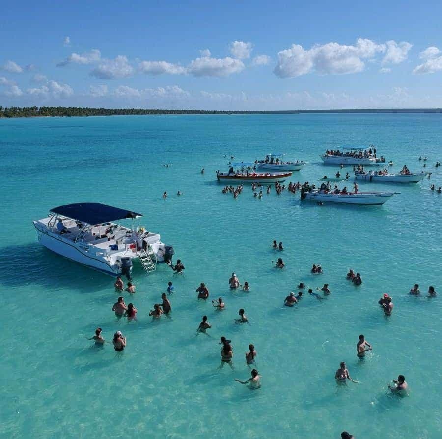 Saona Island all day with lunch and open bar departing from Punta Cana