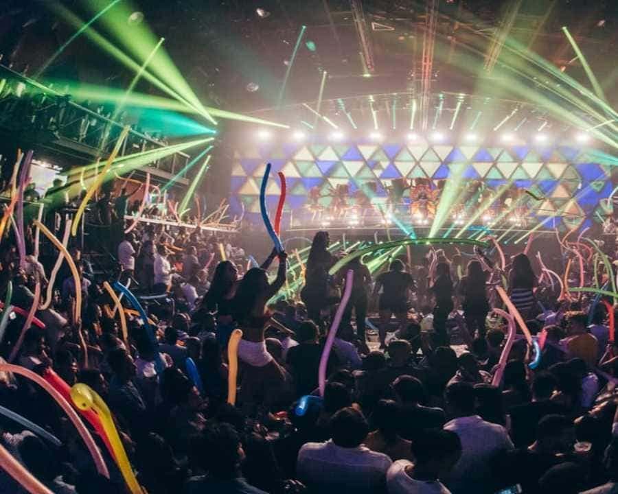 Punta Cana: Coco Bongo Nightclub Entry Tour with Transfers