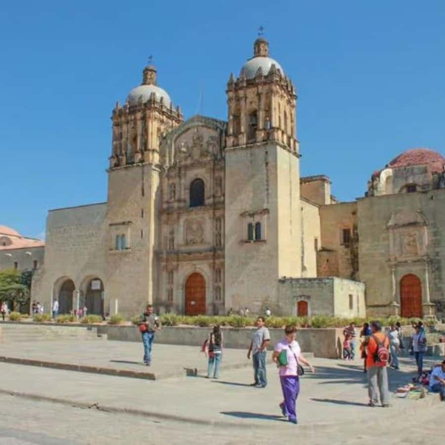 From Punta Cana: Santo Domingo History Day Trip with Lunch