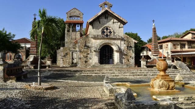 Catalina Island & Altos de Chavón Full-Day Tour