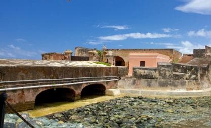 Private: Santo Domingo: Colonial Zone Guided Bike Tour