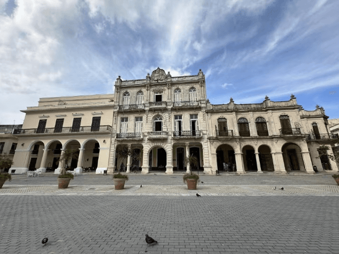 Free Tour of Colonial Havana