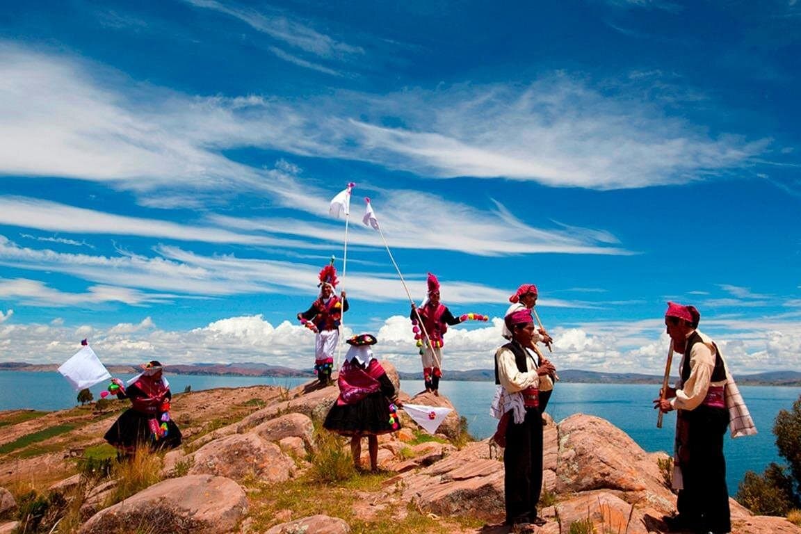 ull Day Guided Tour in Copacabana and Isla del Sol