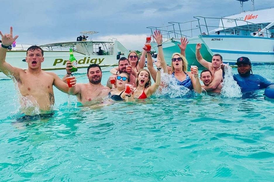 Punta Cana Party Booze Cruise, open bar, snorkeling Only Adult