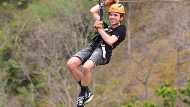 Carara Adventure Park: Zipline Adventure with Ocean Views
