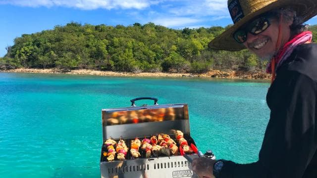 Fajardo: Catamaran Day Cruise to Palomino Island with Lunch