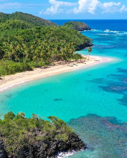 Playa Ermitano & Playa Honda Boat Tour from El Valle Beach - Samana