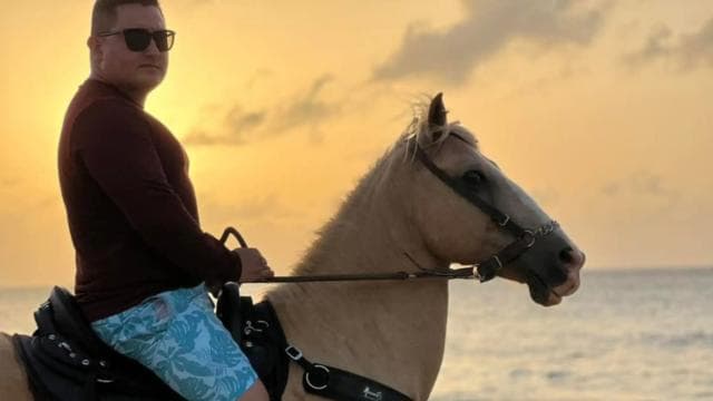 Puerto Rico: Sunset Horseback Rides in Aguadilla Beach