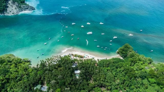 From Jaco: Tortuga Island Day Trip with Activities