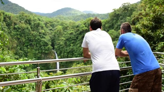 La Fortuna Waterfall Hike & Farm Lunch