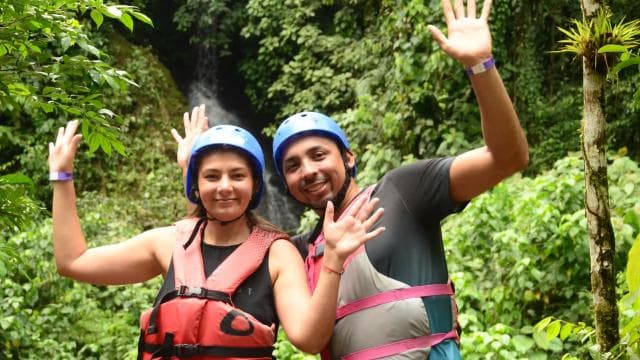 La Fortuna: Canopy + Lunch + Tubing and Hot Springs