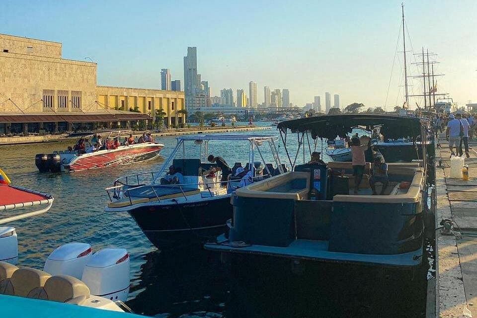 2-Hour Cartagena Bay Tour