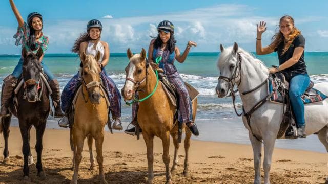 Carabalí Rainforest Park: Beach Horseback Riding