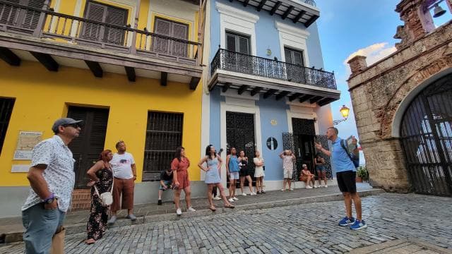 San Juan: Old Town Sunset Walking Tour