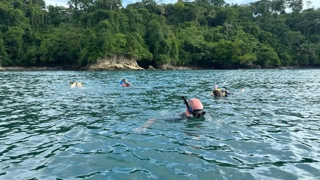 Manuel Antonio: Ocean Kayak and Snorkeling in Biesanz Beach