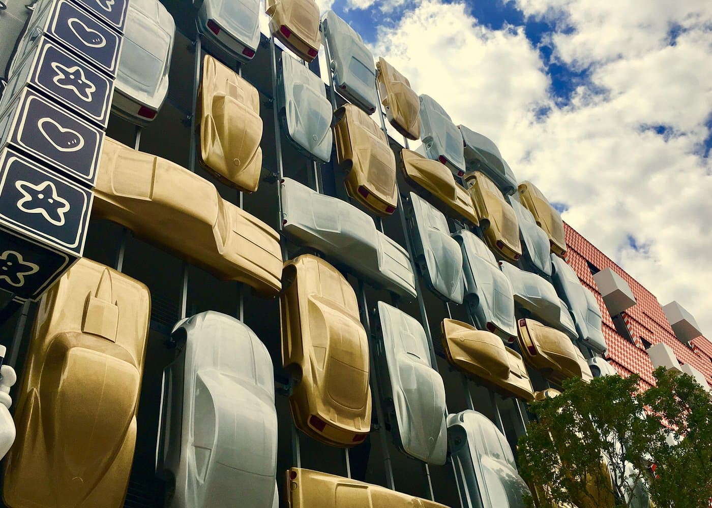 Classic Car Tour of Miami Beach, Wynwood and Little Havana