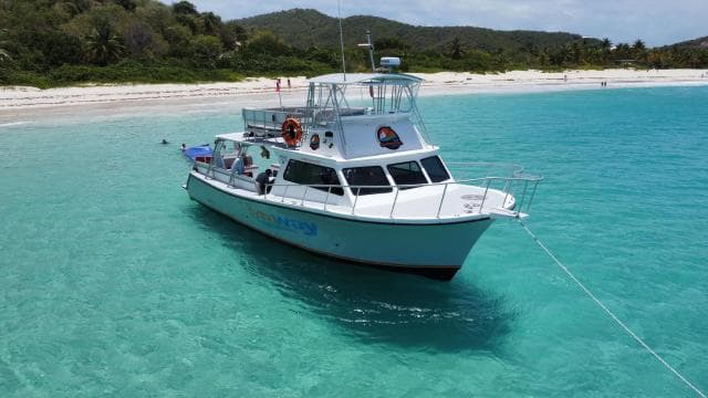 Fajardo: Culebra Boat Trip with Snorkeling, Lunch and Drinks