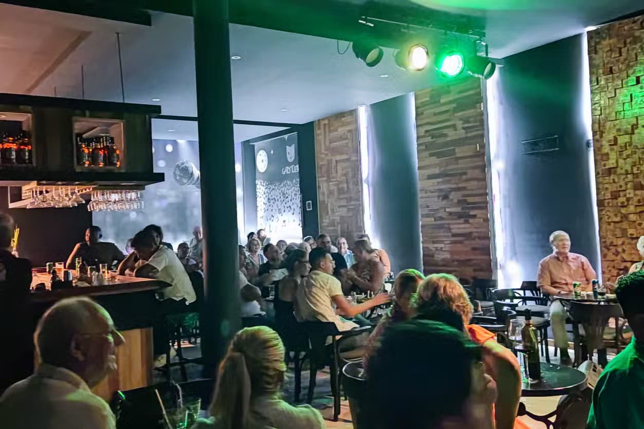 Havana Pub Crawl