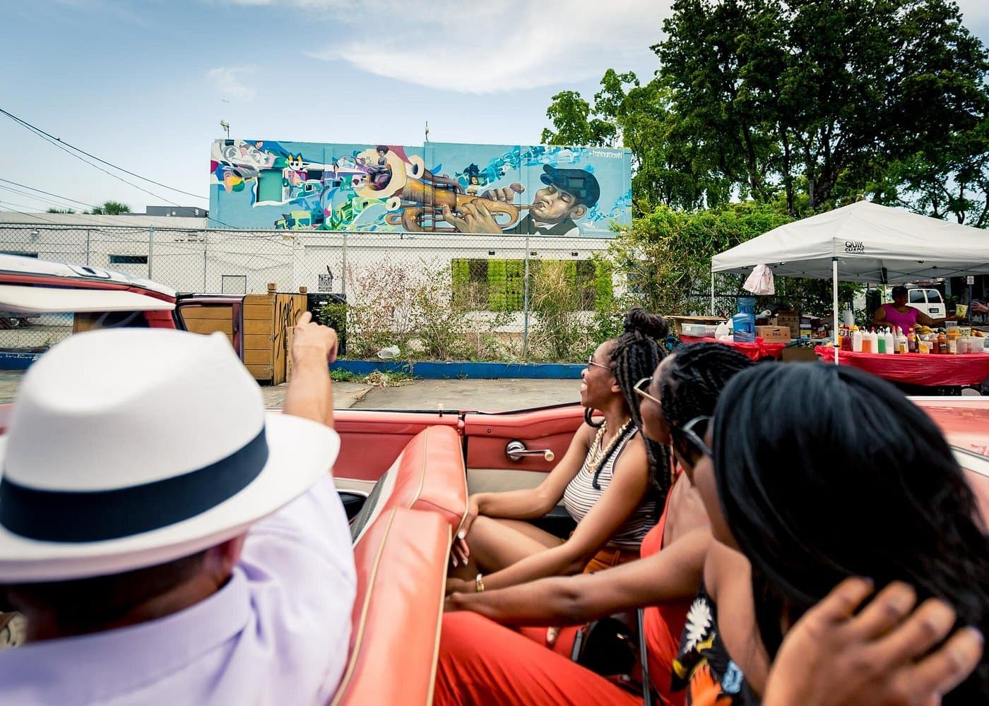 Classic Car Tour of Miami Beach, Wynwood and Little Havana