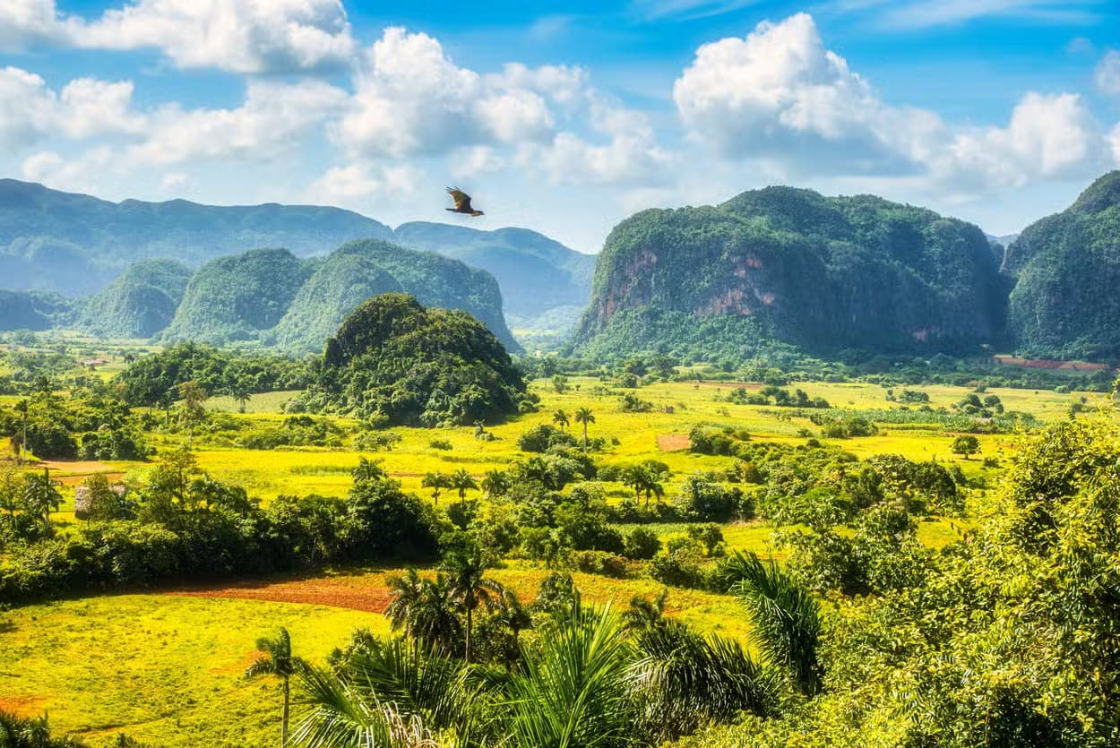 Valle de Viñales 2-Day Excursion