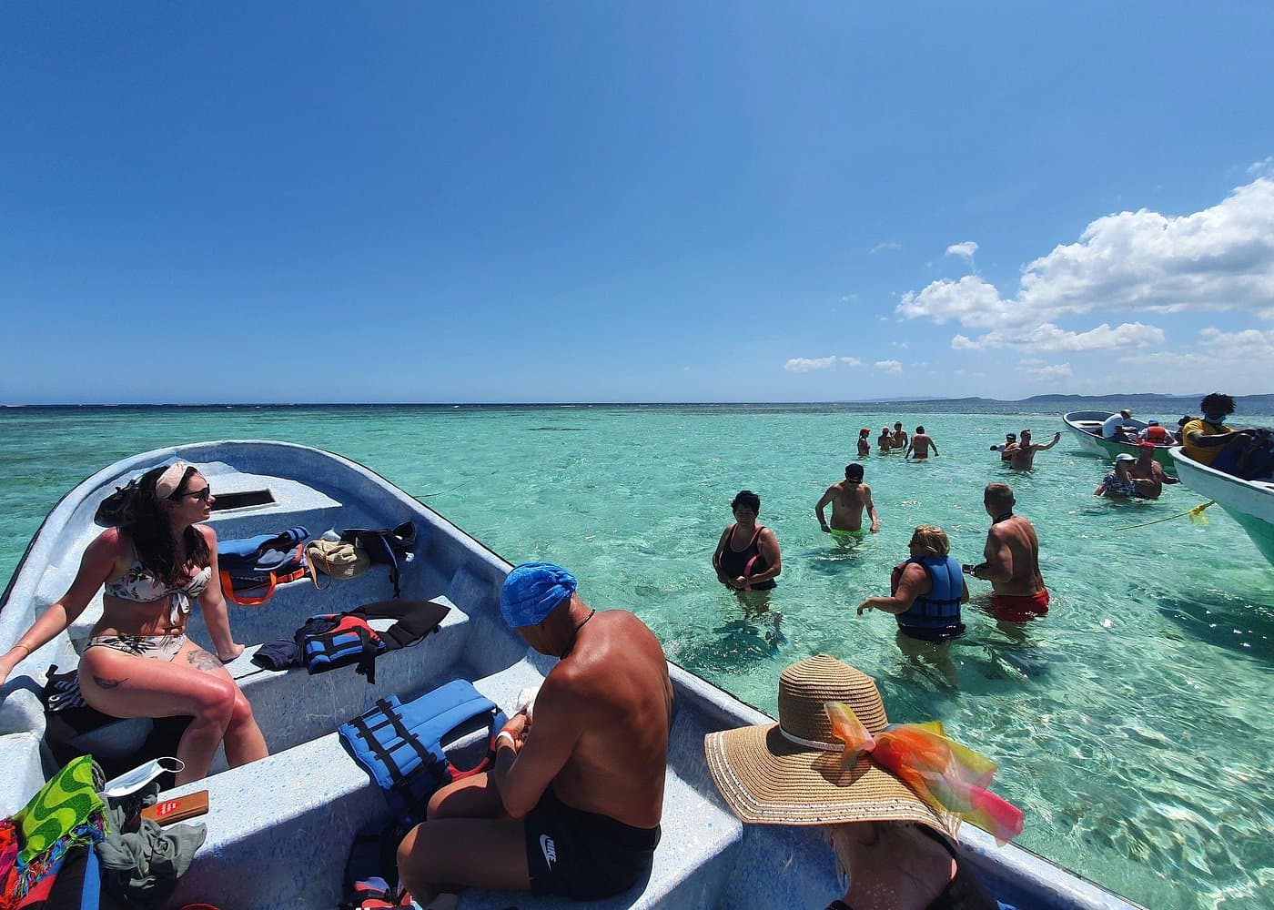 Private Tour to Paradise Island with Snorkel & Manatee Sanctuary