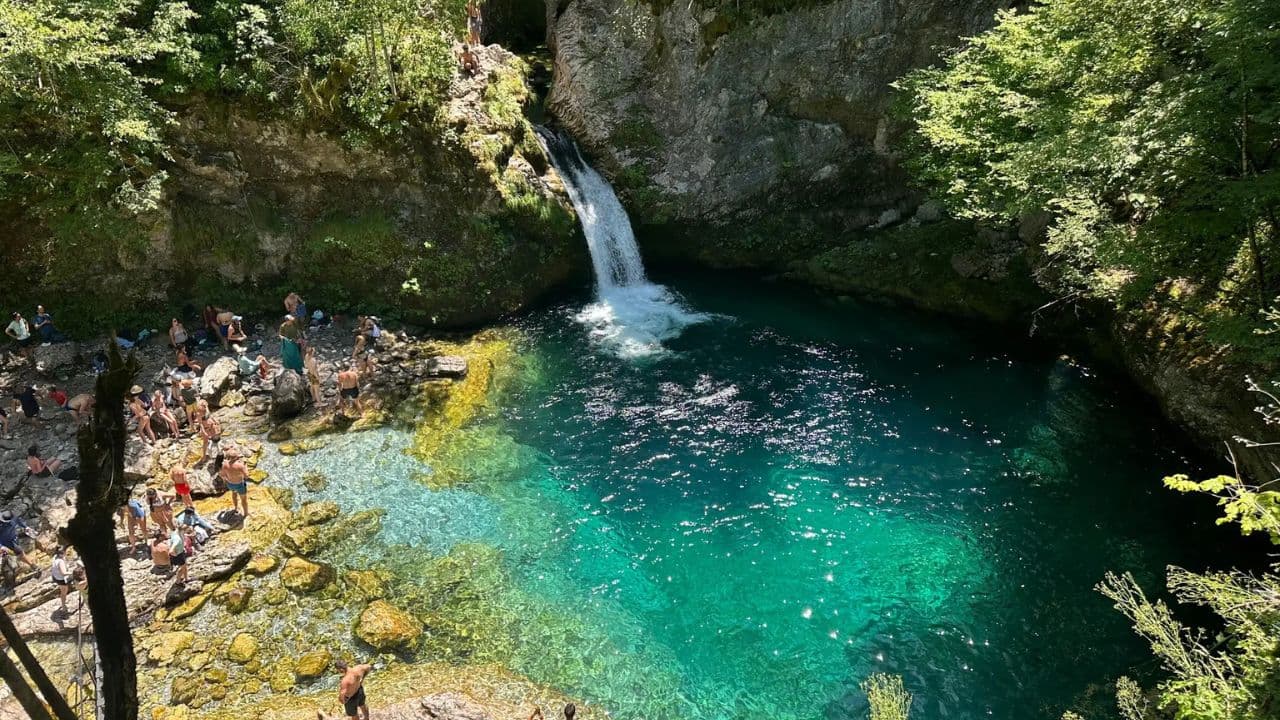 Tour TODO INCLUIDO en Sendero Acuático Cueva de la Virgen